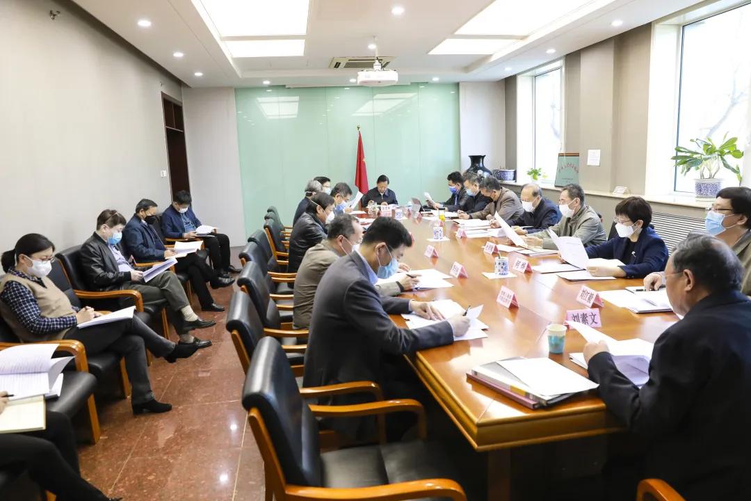新冠疫情下的生命挑战，得病后能否活过四年的思考与探讨？——以科学态度面对，共克时艰！