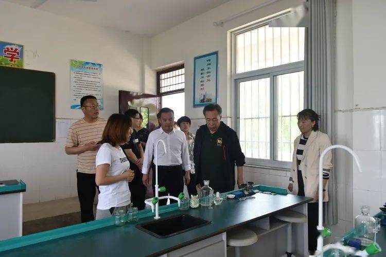 回首汇报材料，筑梦前行之路的反思与展望——我的工作心得体会记述文稿