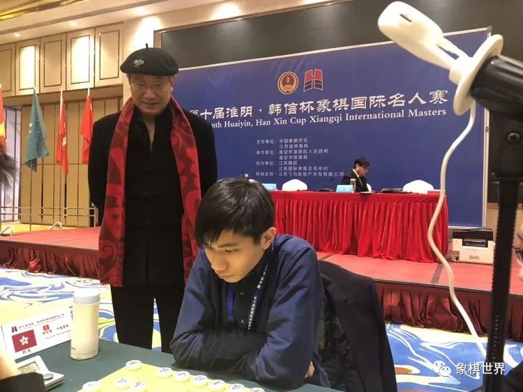 揭秘赛场风云—详解及分析之探访香江赛道，解码精彩瞬间的深度报告（附完整版）香港2021年马会资料大全