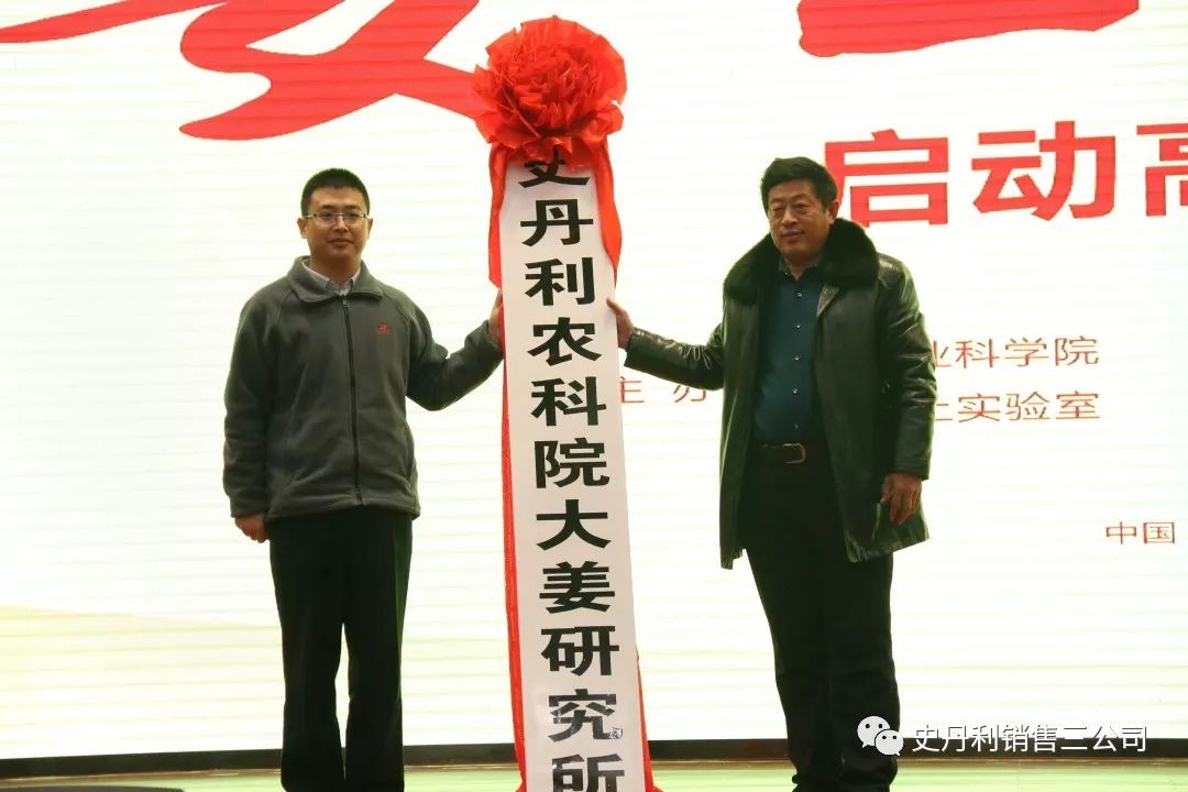火凤凰高手论坛—探索与交流的智慧殿堂
探秘网络世界中的知识宝库，我们不得不提及一个充满活力和智慧的社区—strong>以及其核心平台449999火凤凰