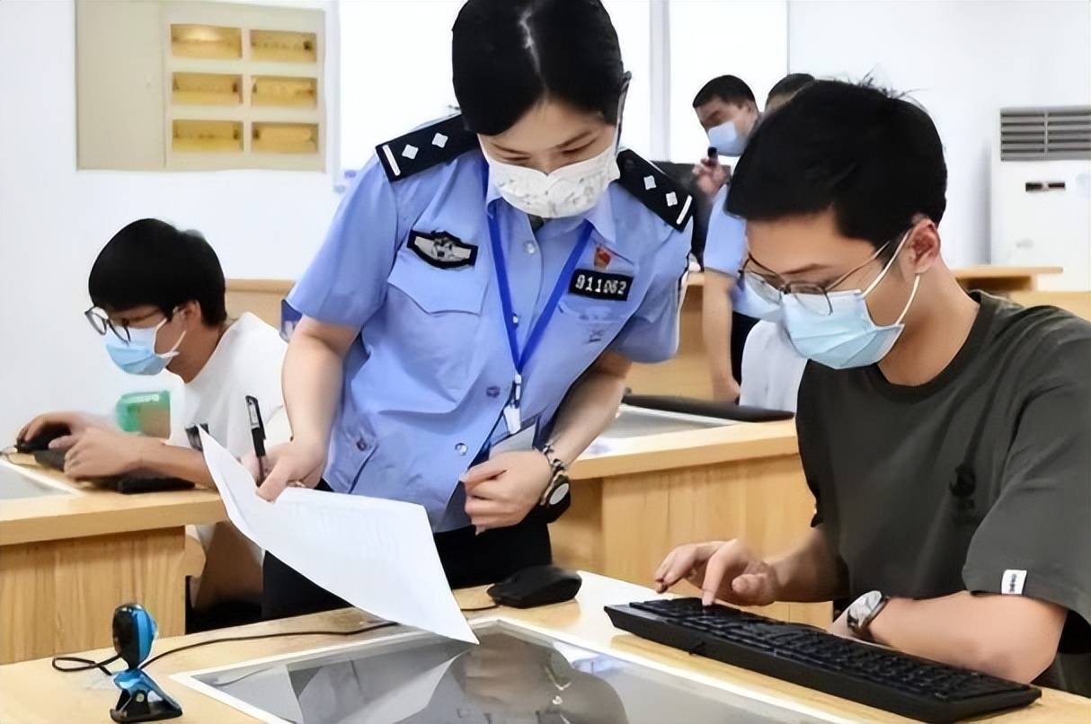 自考警察报名流程详解，从准备到成功报名的每一步指南！1.社会入警难度大吗